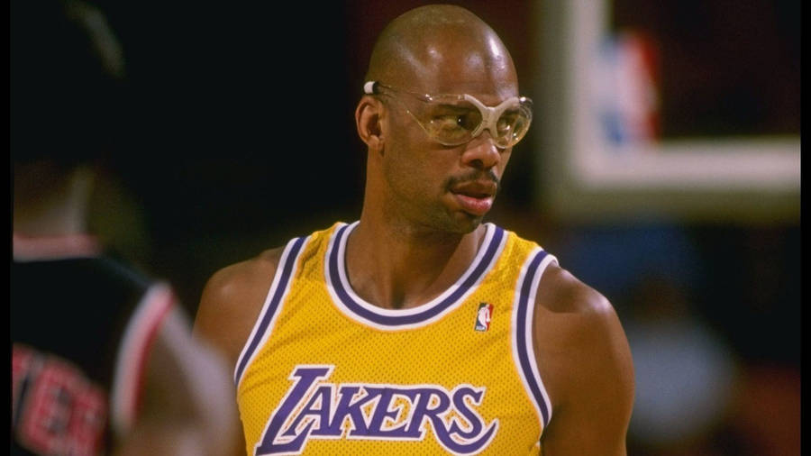 Kareem Abdul-jabbar Lakers Center Wallpaper