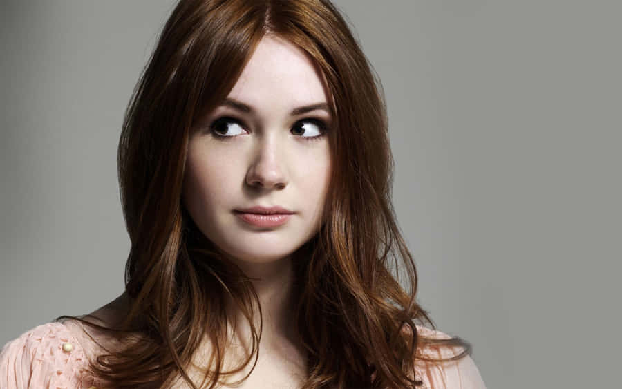 Karen Gillan Glancing Wallpaper