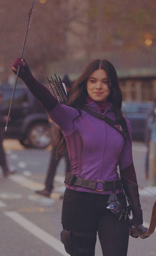 Kate Bishop Aesthetic Hailee Steinfeld Wallpaper