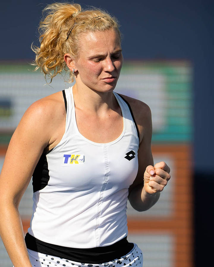 Katerina Siniakova Fighting Hard Wallpaper