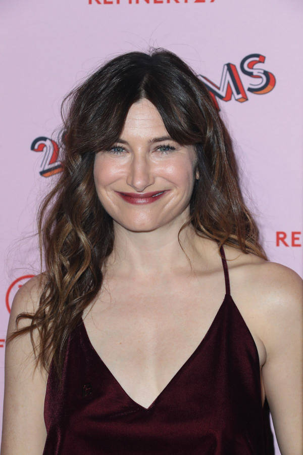 Kathryn Hahn Hollywood Celebrity Wallpaper