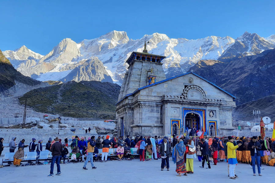 Kedarnath Temple Crowd 4k Wallpaper