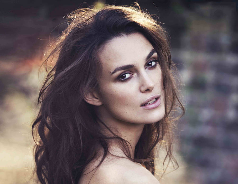 Keira Knightley Beautiful Actress Portrait Wallpaper