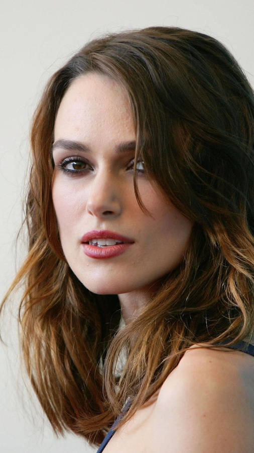 Keira Knightley Brunette Coy Smile Wallpaper