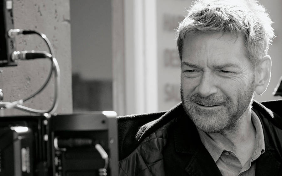 Kenneth Branagh In B&w Wallpaper