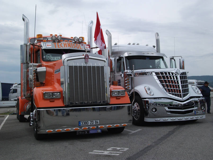 Kenworth W900 And Lonestar Wallpaper