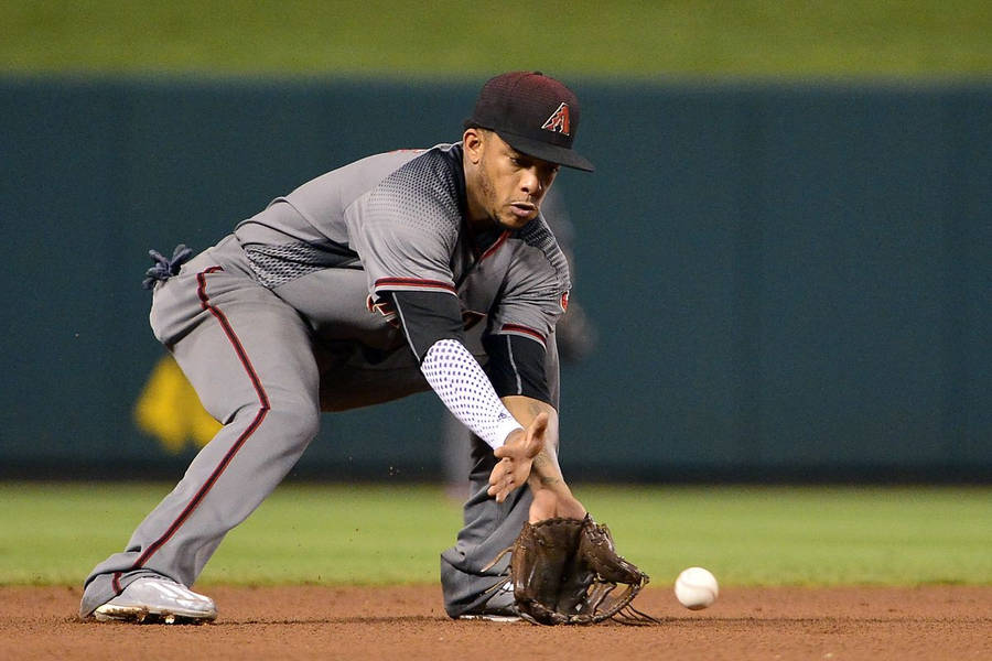 Ketel Marte Making An Exceptional Catch In A Baseball Game Wallpaper