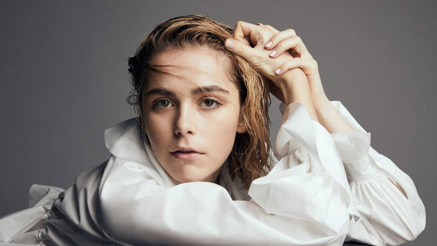 Kiernan Shipka Wet Look Wallpaper