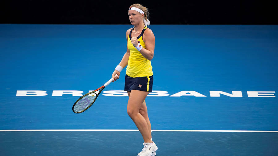 Kiki Bertens Subtle Fist Pump Wallpaper