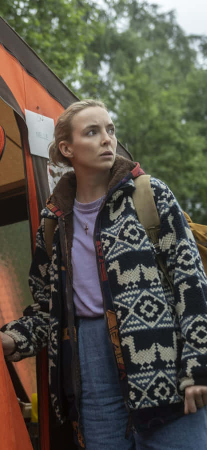 Killing Eve Character Looking Away Wallpaper