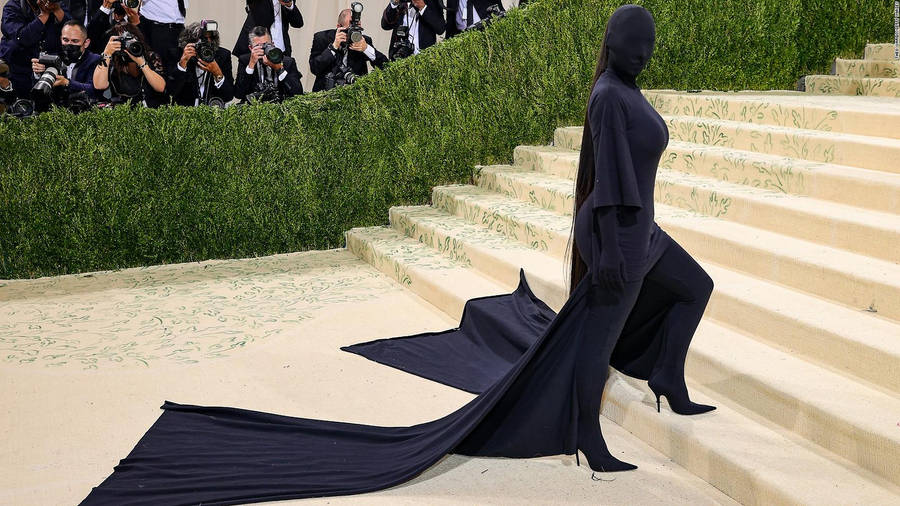 Kim Kardashian Met Gala 2021 Wallpaper