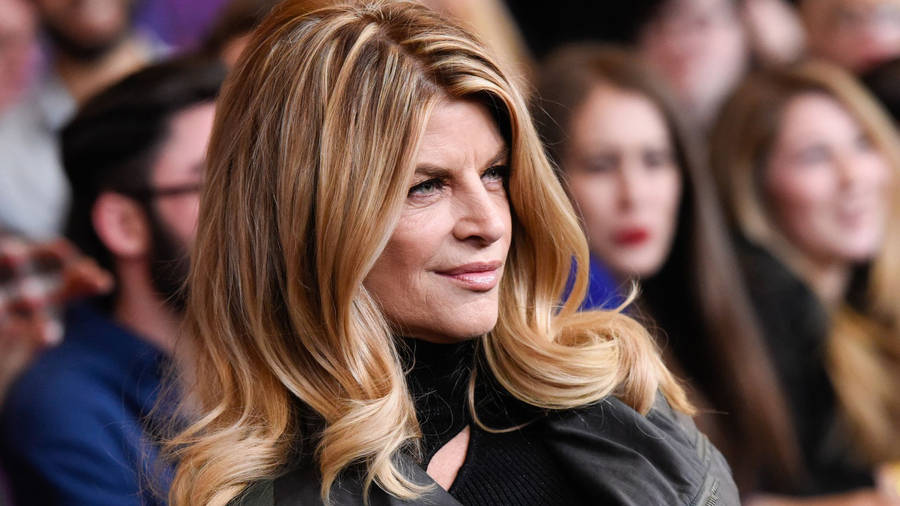 Kirstie Alley Attending An Hbo Premiere Wallpaper