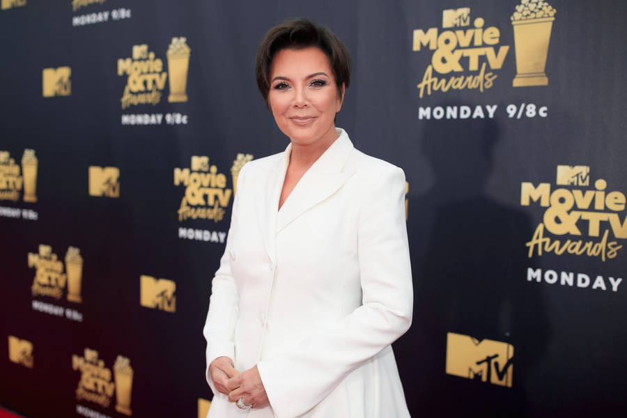 Kris Jenner At The Movie And Tv Awards Looking Glamorous Wallpaper