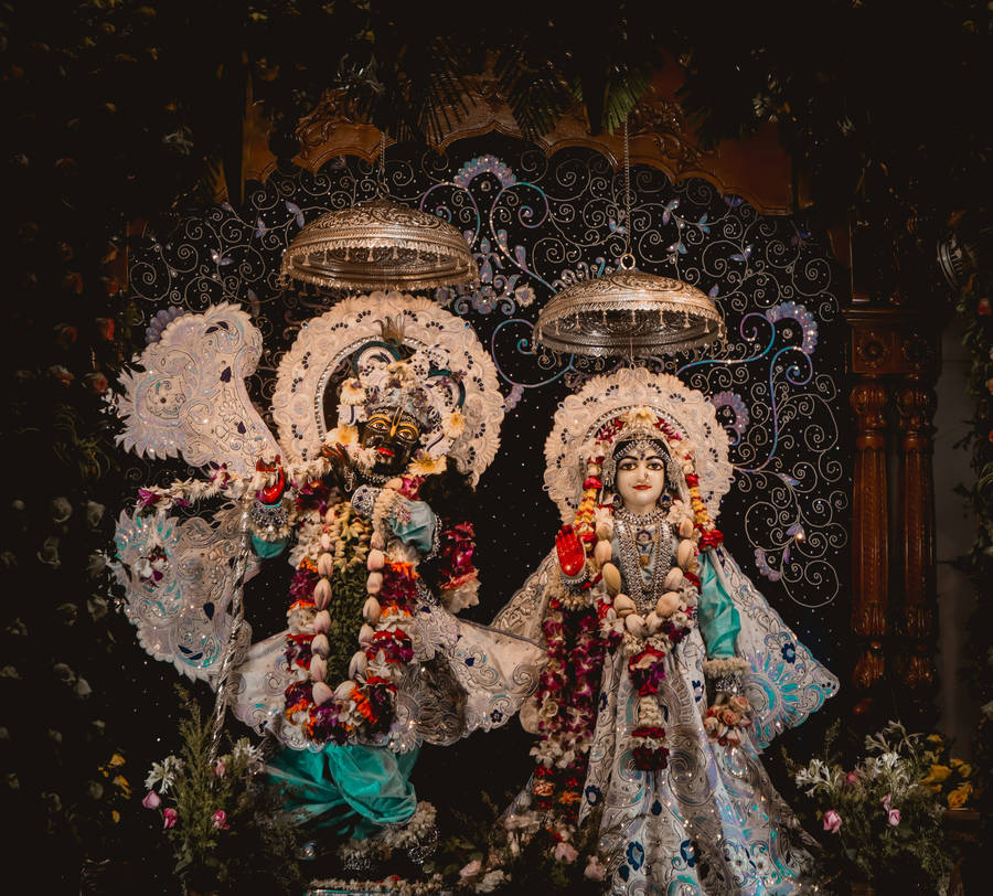 Krishna And Radha Tribute In Iskcon Temple Wallpaper