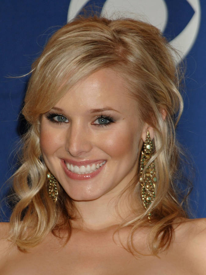 Kristen Bell Actress & Singer Wallpaper