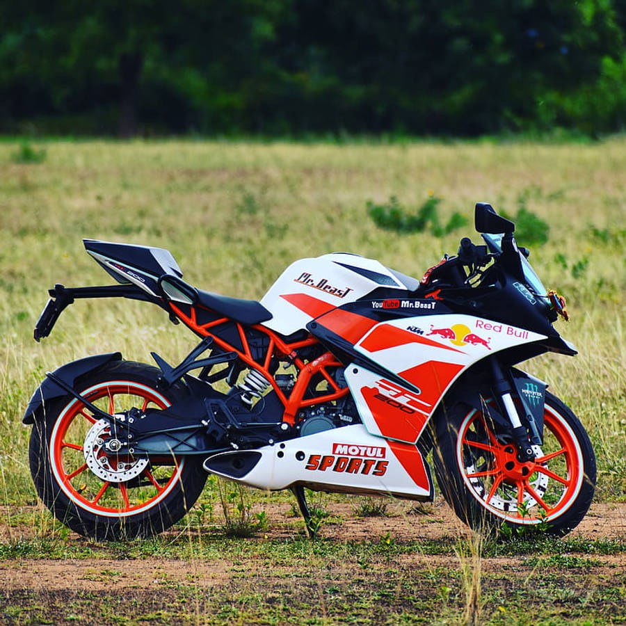 Ktm Rc 200 In Racing Livery Wallpaper