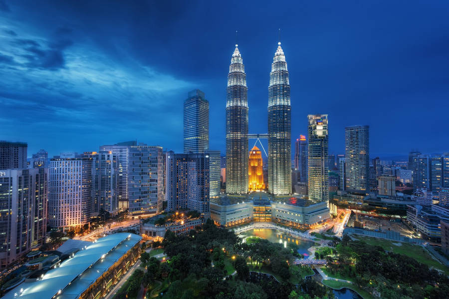 Kuala Lumpur With Blue Sky Wallpaper