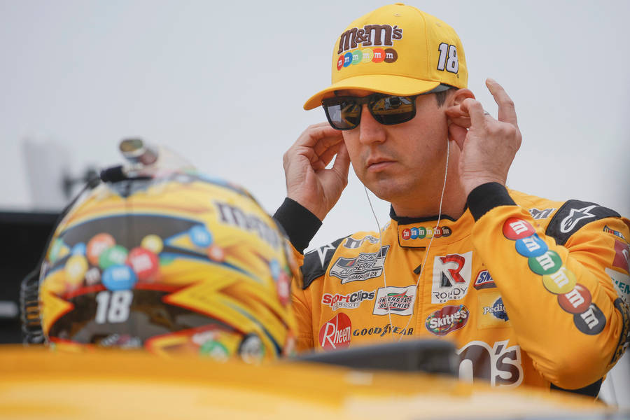 Kyle Busch Getting Ready Wallpaper