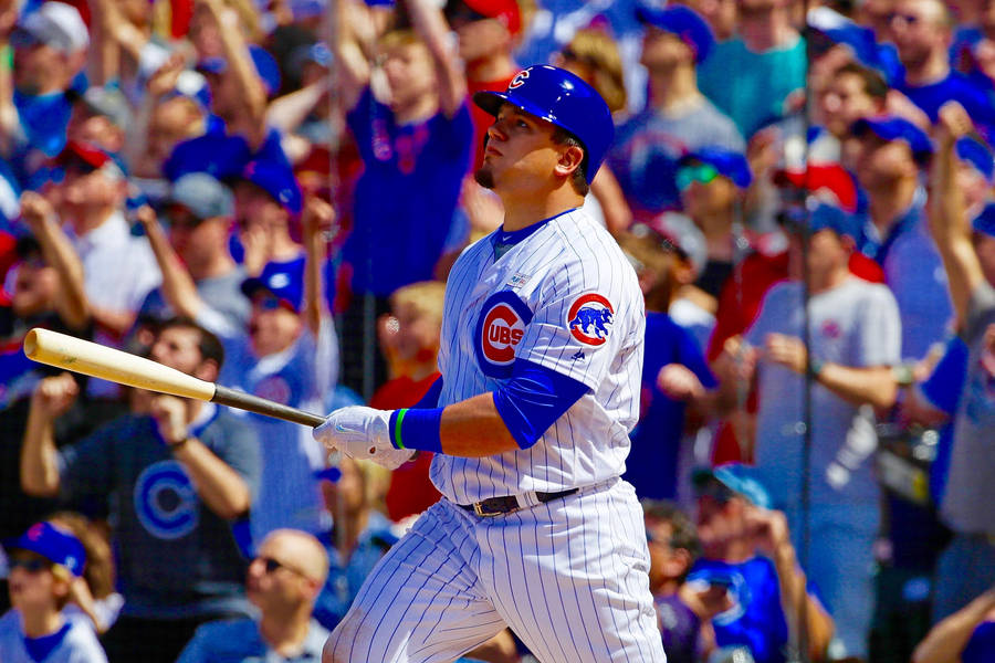 Kyle Schwarber Pointing A Bat Wallpaper