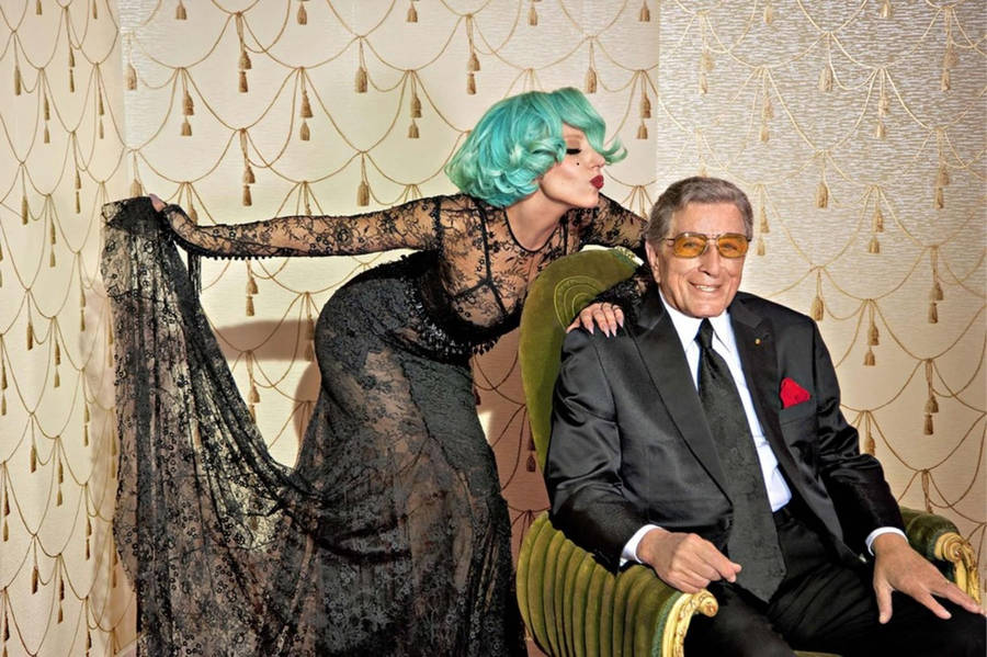 Lady Gaga And Tony Bennett Photoshoot Wallpaper