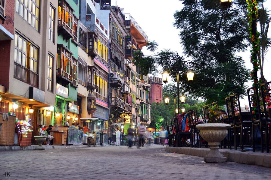 Lahore Fort Road Food Street Wallpaper