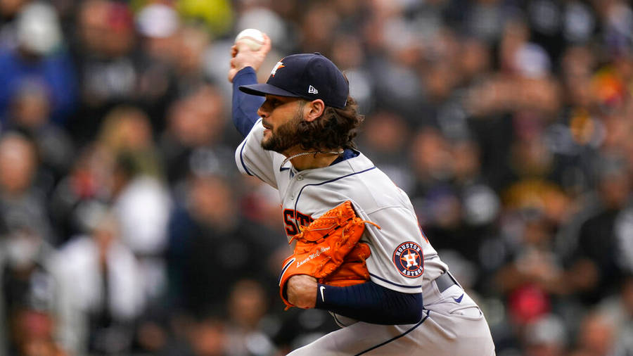 Lance Mccullers Mid-pitch Wallpaper