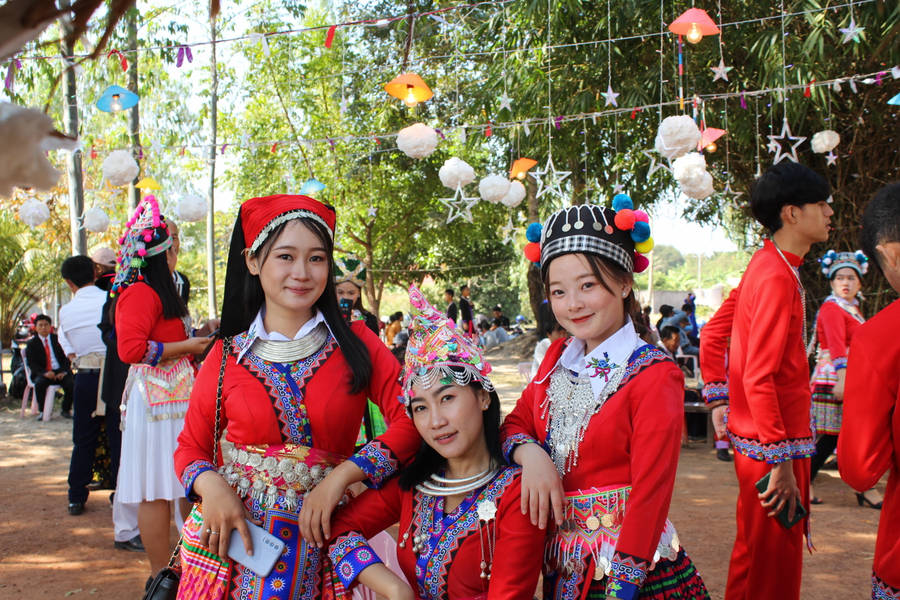 Laos Wearing Native Outfit Wallpaper