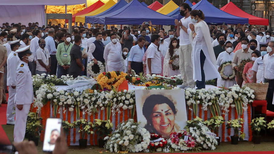 Lata Mangeshkar Funeral Wallpaper