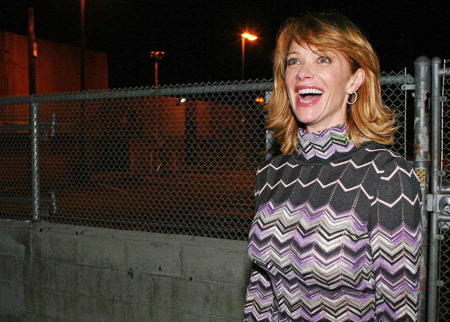 Lauren Holly Laughing Wallpaper