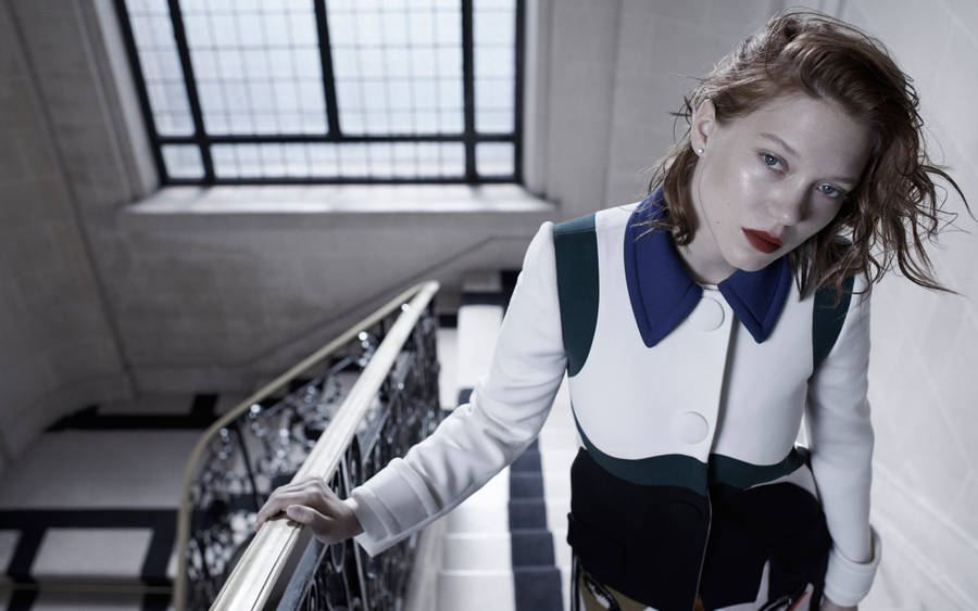 Lea Seydoux At A Staircase Wallpaper