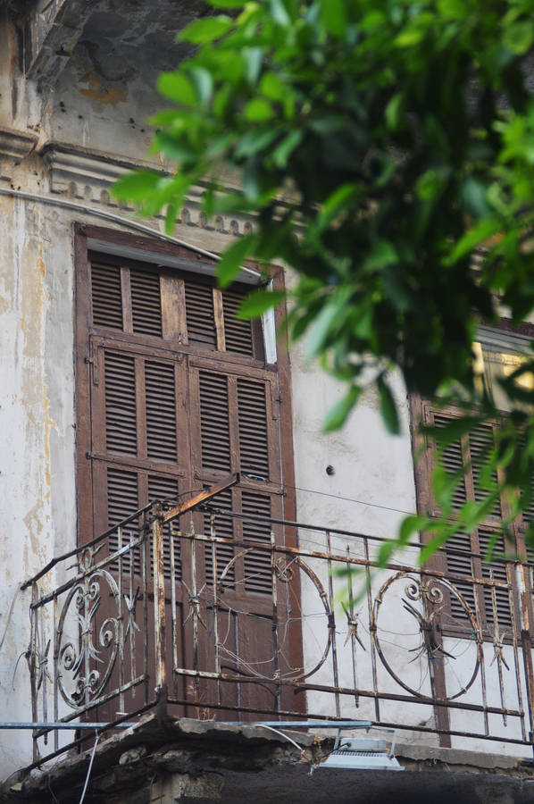 Lebanon Old Wooden Door Wallpaper