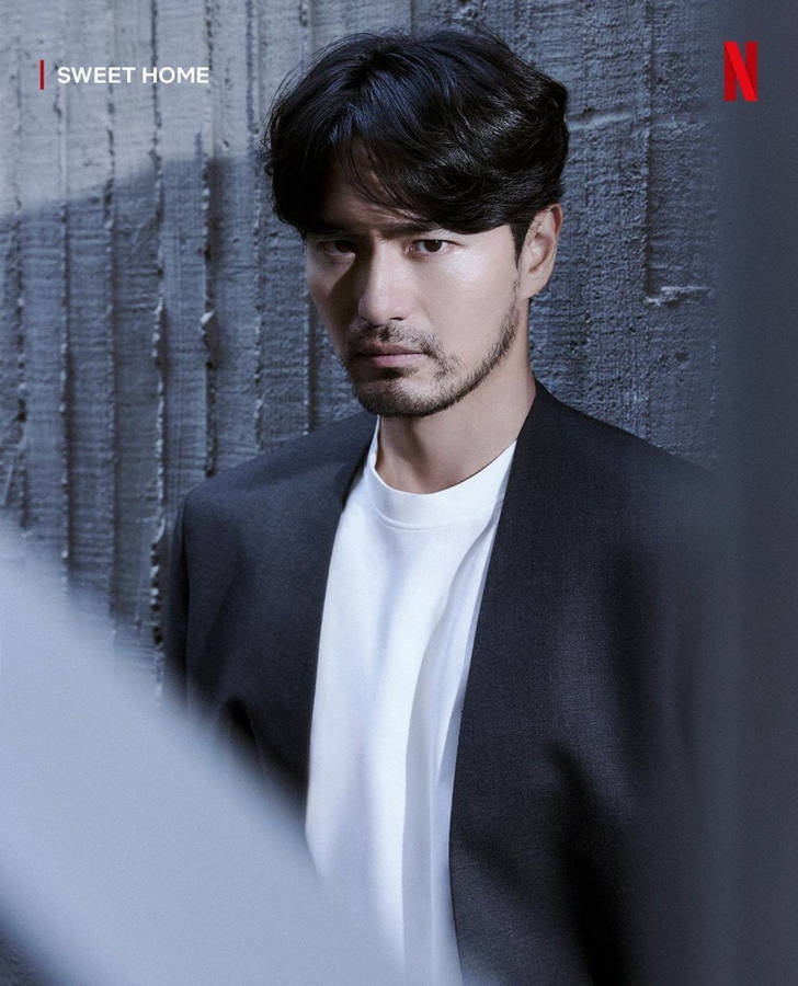 Lee Jin-wook In A Scene From Netflix's Horror Series, Sweet Home. Wallpaper