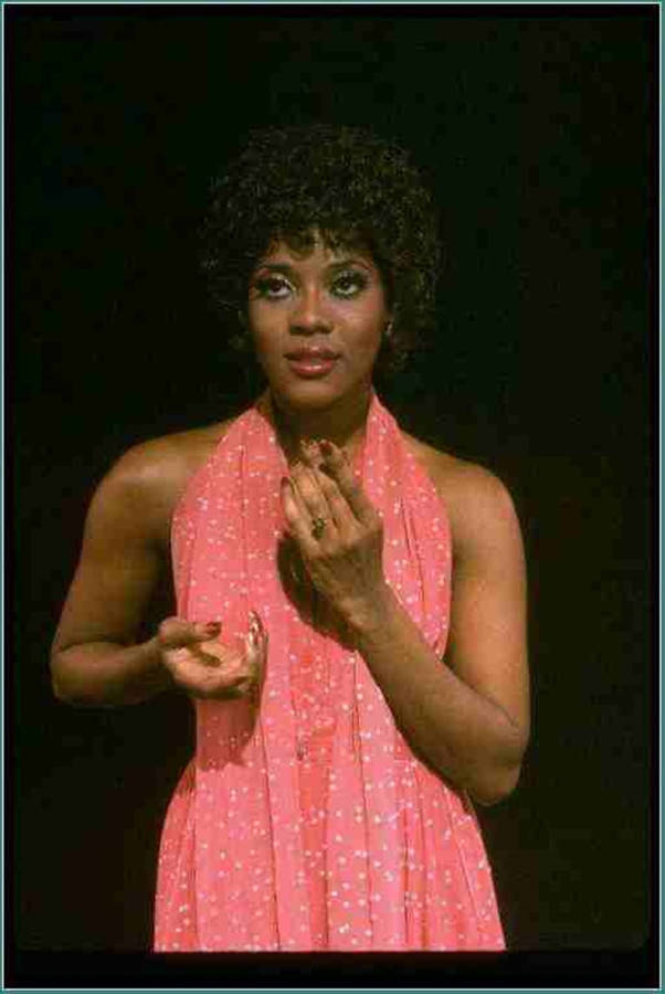 Legendary Actress Loretta Devine In Dreamgirls On Broadway, 1982 Wallpaper