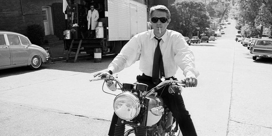 Legendary American Actor Steve Mcqueen Wallpaper