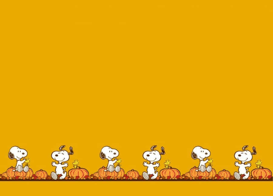Let's Celebrate Thanksgiving With Snoopy! Wallpaper