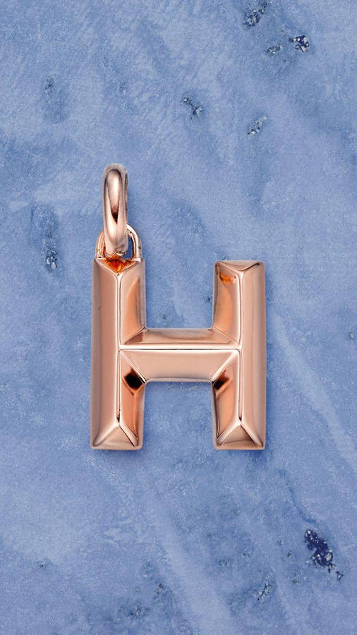 Letter H Pendant Wallpaper