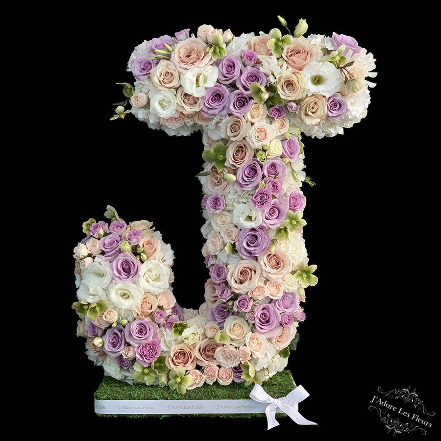 Letter J Floral Standee Wallpaper