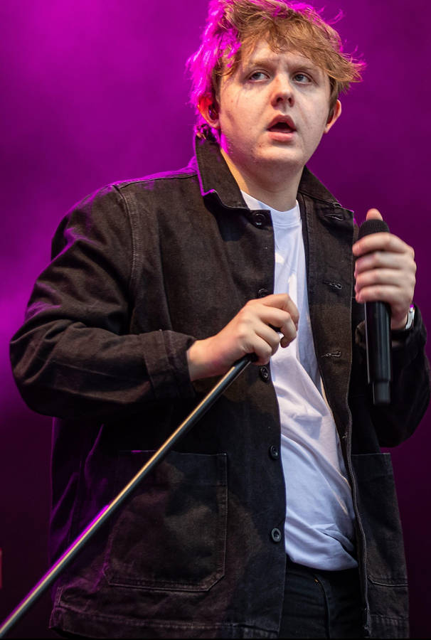 Lewis Capaldi At Glastonbury Festival Wallpaper