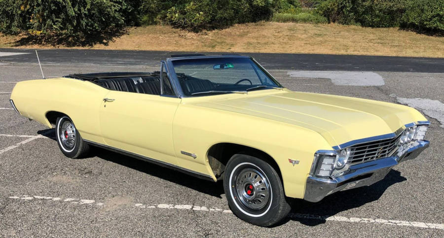 Light Yellow Chevrolet Impala 1967 Wallpaper