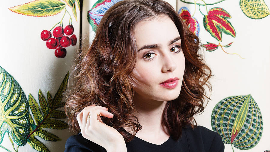 Lily Collins Valentino Spring 2015 Wallpaper