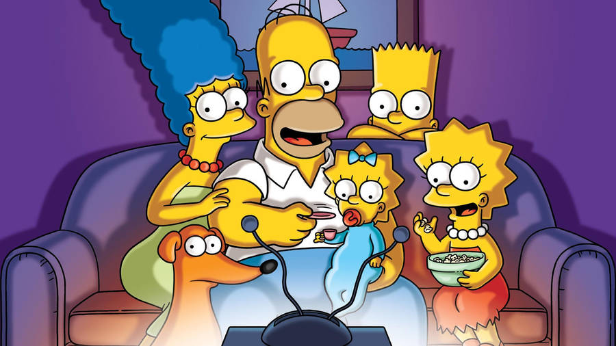 Lisa Simpson Eating Popcorn Wallpaper