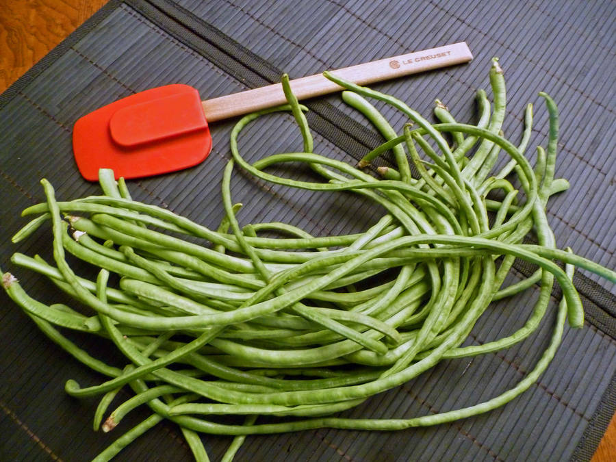 Long String Beans Wallpaper