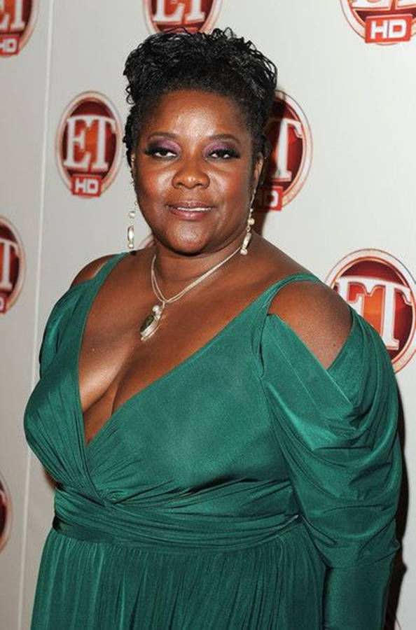 Loretta Devine 15th Annual Entertainment Tonight Emmy Party Wallpaper