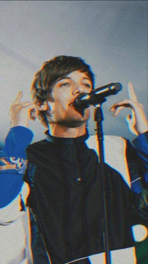 Louis Tomlinson On Film Wallpaper