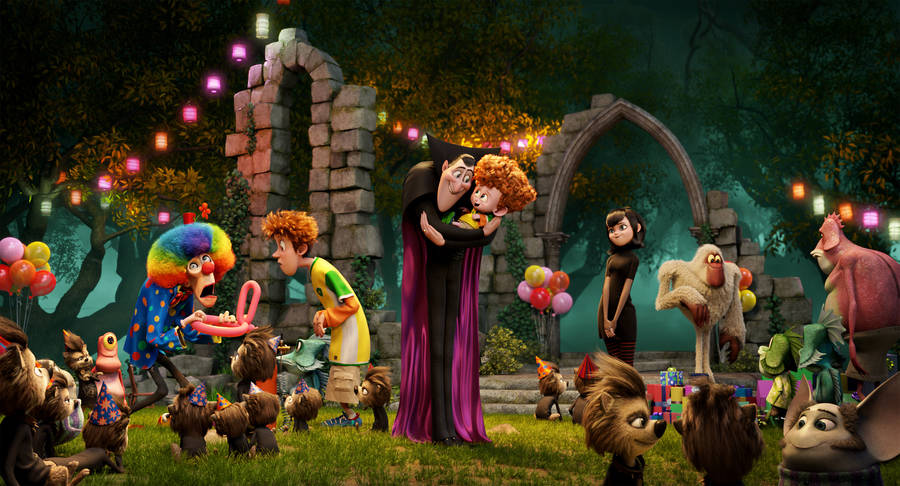 Lovely Moments In Hotel Transylvania 2 Wallpaper