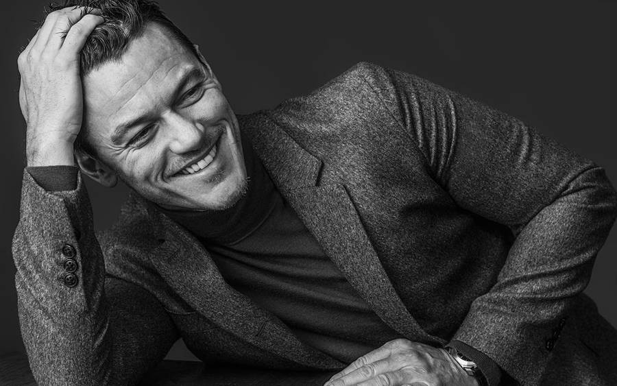 Luke Evans Smile Wallpaper