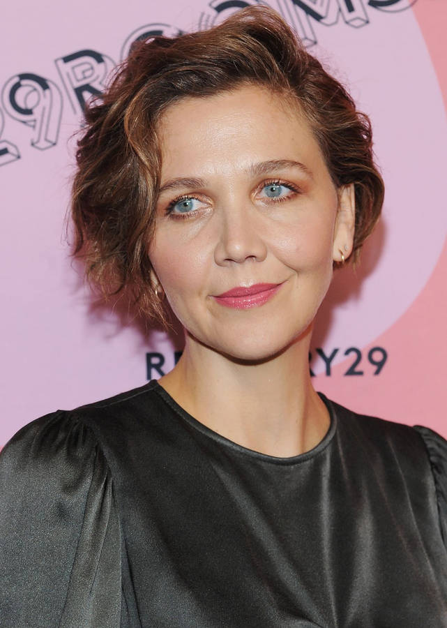 Maggie Gyllenhaal Movie Star Celebrity Wallpaper