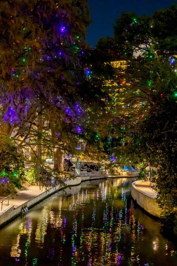 Magical Holiday Lights Brighten Up San Antonio River Walk. Wallpaper