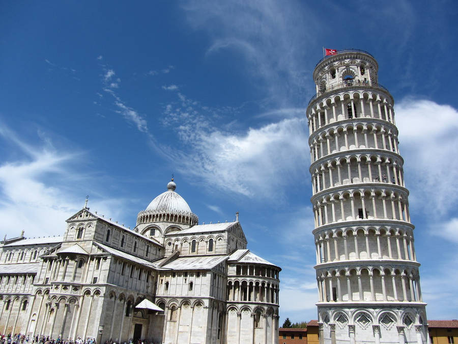 Magnificent Leaning Tower Of Pisa Wallpaper