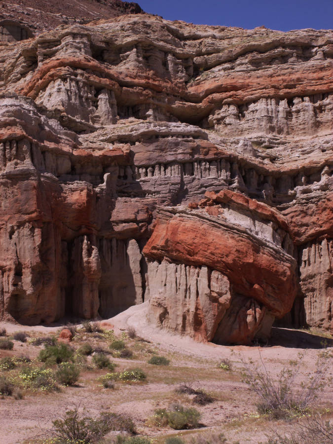 Magnificent Red Rock Formation - Turk's Turban Portrait Wallpaper